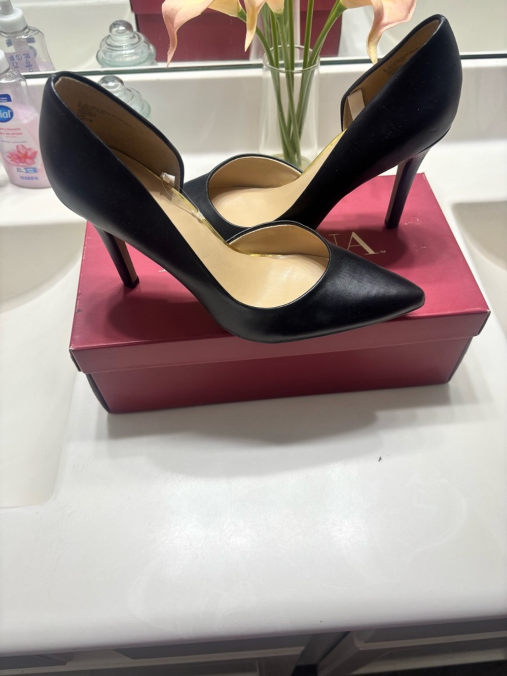 Women's Black Pointed D'Orsay Heels - Sleek Elegant Pumps